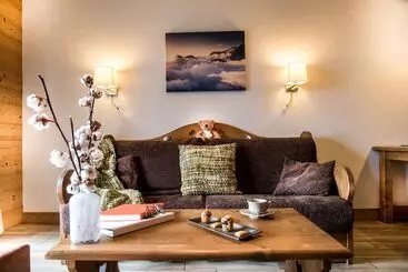 ホテル Residence  Les Grandes Alpes