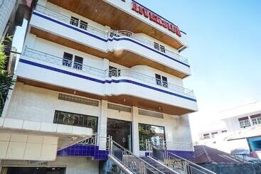 Szálloda Riverside Manado