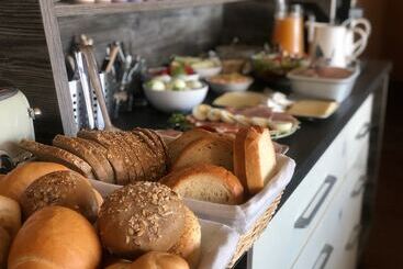 فندق Royal Mediterran