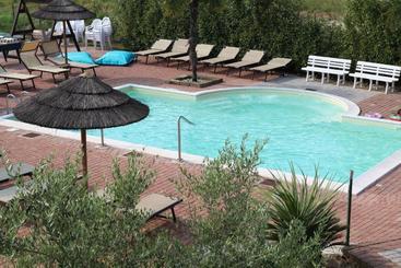 Szálloda Bertoletta Village Apartments