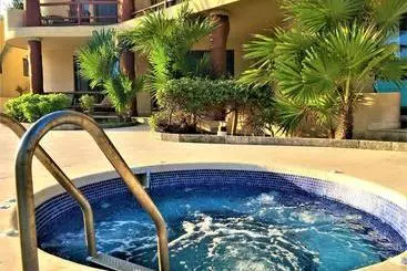 ホテル Costa Maya Villas Luxury Condos