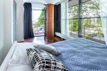 Otel Friendhouse Apartments - Apart