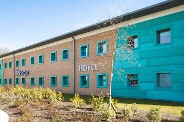 בית מלון כפרי Ibis Budget Beaconsfield