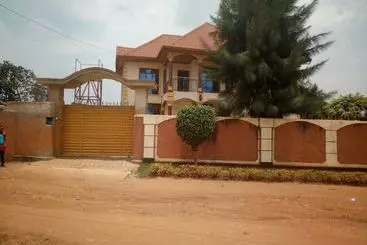 Hotel Isimbi House