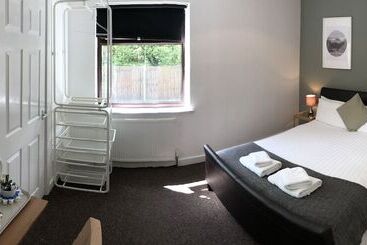 בית מלון כפרי Rufford Court