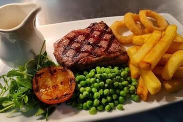 酒店 The Pelican Inn