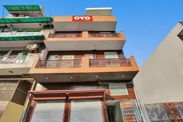 Hotel O Luxury Inn