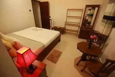 Hotel Surf Lavender