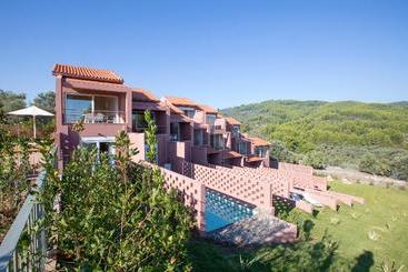 Hotel Amandola Villas