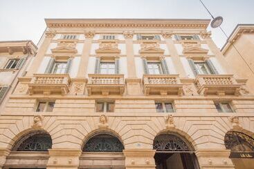 فندق Palazzo Monga Boutique Guesthouse