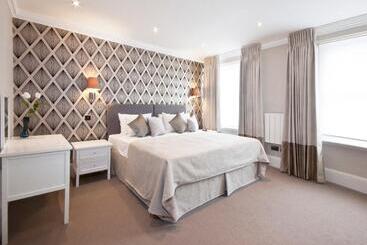 Otel Queensgate Court