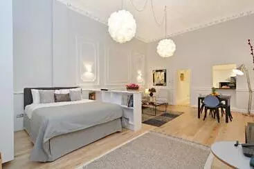 Hotelli Queensgate Court