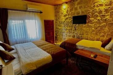 Kasr i Han Konagi Otel