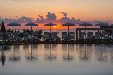 בית מלון כפרי Torre Cintola Greenblu Sea Emotions