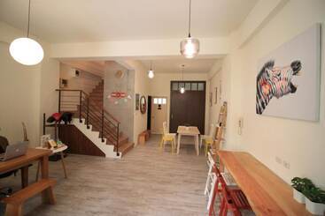 هتل 古栗chestnut Guest House 可包棟民宿