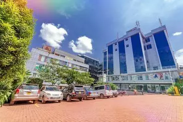 هتل Ntinda Complex Apartments