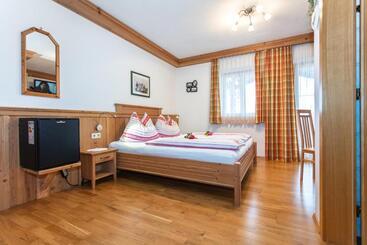 هتل Pension Lackenbauer