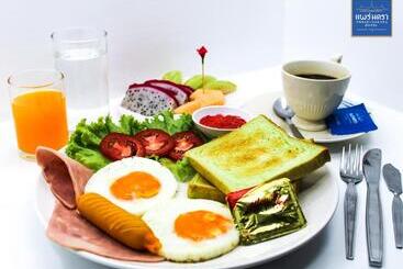 فندق Phrae Nakara