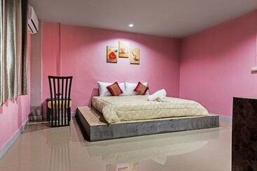 The Guest Hotel Hostel