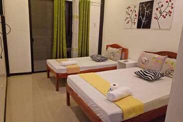 酒店 Lolo Panding Inn