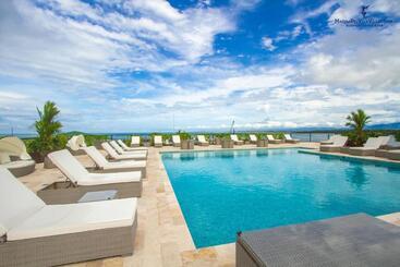 هتل Marina Pez Vela Villas