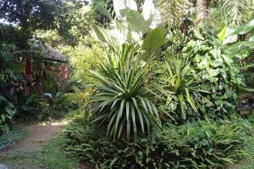 호텔 Baan Suan Jantra Home Stay