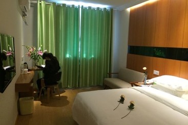 Отель Vatica Taizhou Jiangyan Bus Terminal Station East Nanhuan Road