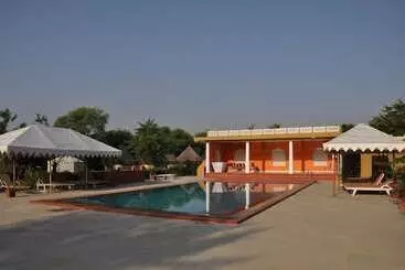 Cottage Achrol Bagh