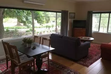 ベッドアンドブレックファースト Glenlowren