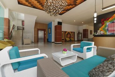 Szálloda Reddoorz Plus Near Pantai Losari