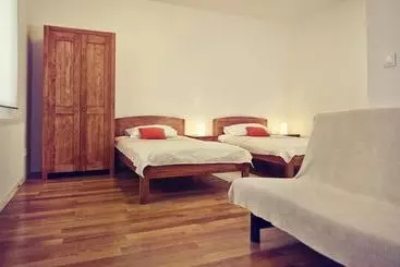 Majatalo National Plus