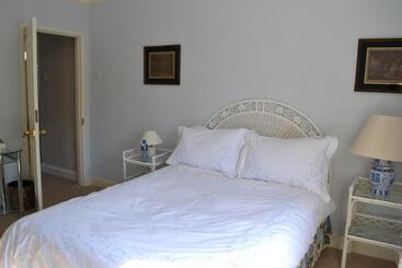 住宿加早餐  Hedingham Old Pottery