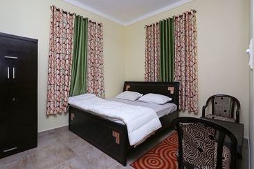 Tourist flats Oyo 10773 Home 2bhk Valley View Khutani Bhimtal