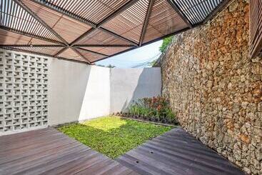 דירות לתיירים Villa Summer By Villa Finder