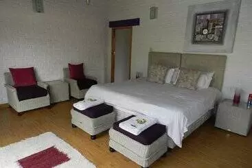 ホテル Kutandara Lodges