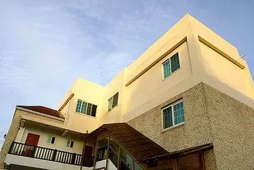 آپارتمان‌های توریست‌ها Mari Sea Ever Pension