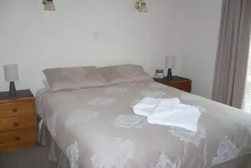 ツーリストアパートメント Parklake Holiday Units