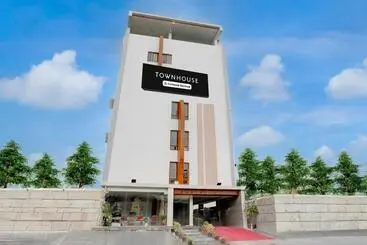 Super Townhouse Sri Padmavati Ammavaari Temple Formerly Hotel Rama Grand