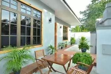 هتل Beach Residence