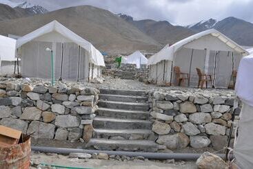Hotel The Ladakh Camp