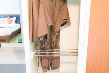 هتل The Canal Ratchaburi