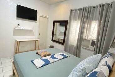 Hotel Westcoast Guest House