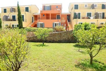 Appart'hotel Résidence Les Bosquets