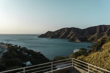Отель Suitehouse Taganga