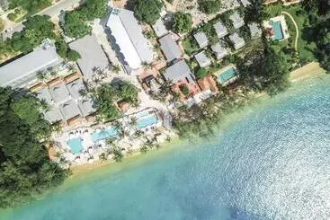 ホテル Villa Chacha Krabi Beachfront Resort