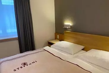 Hostal Petit Steffani Bed & Breakfast