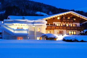 펜션 Gästehaus Eder