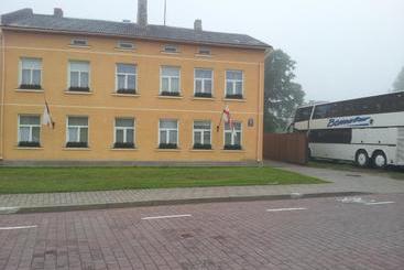 پانسیون Viesu Nams Dzirkaļi
