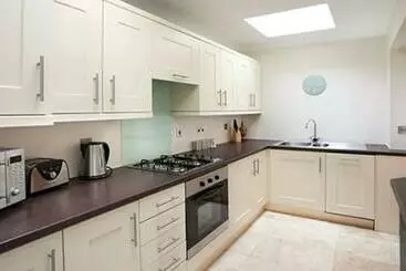 Victoria Mansions Hotel Apartments