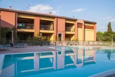 Apartahotel Agriturismo Ai Tre Fienili